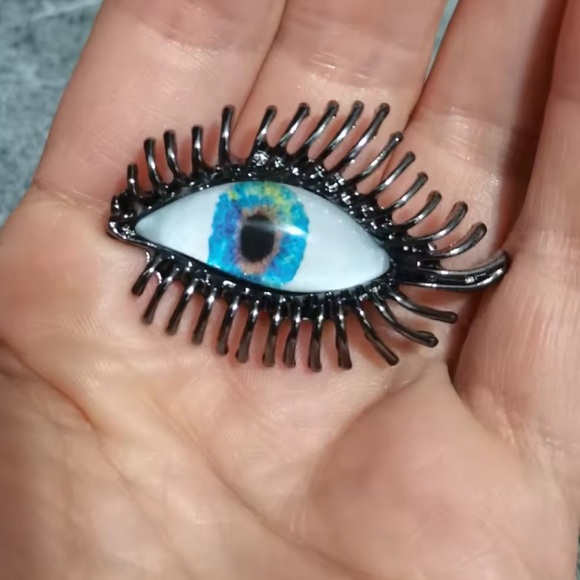 Betsey Johnson Evil Eye Protection Silver Blue Eyes Brooch - Picture 7 of 7